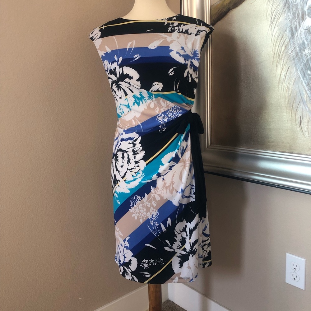 Beautiful Sleeveless Elegant Floral Side Tie Dress